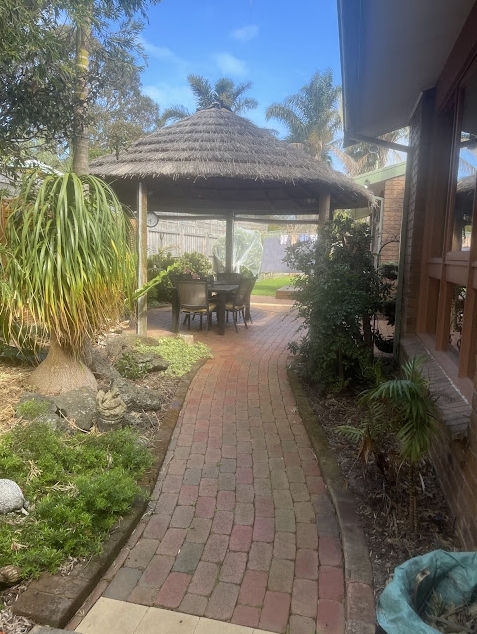 Screenshot_21-5-2025_113358_photos.google.com